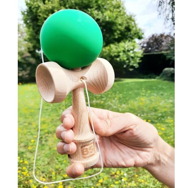 Kendama | Juegos tradicionales de madera | Kamchatkatoys