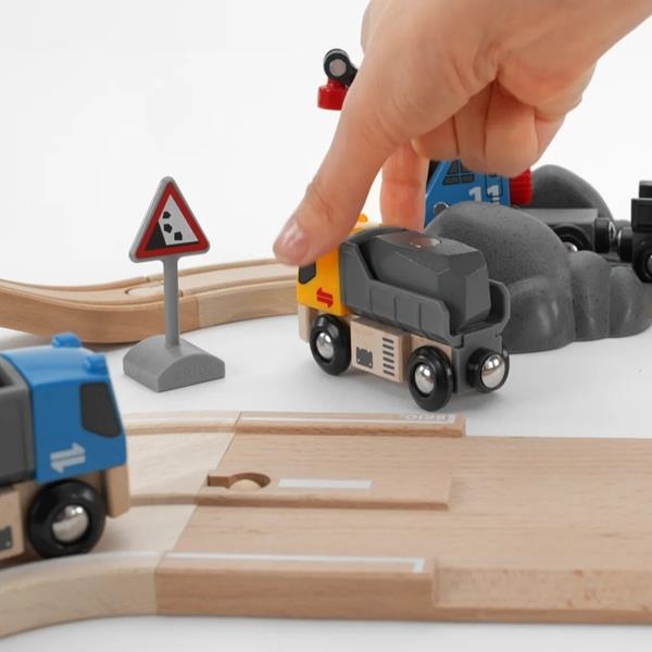 Rail & Road Circuito Carga | Brio | Kamchatka Magic Toys